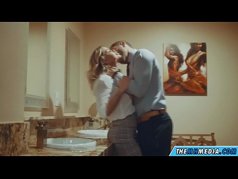 ❤️ Кад те прсата плавуша заведе у јавном тоалету ❤ Јебени видео  код нас sr.onlyhdporn.ru ❌❤